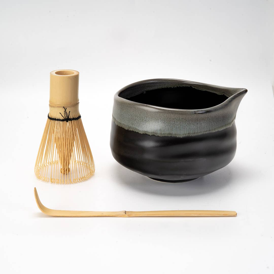 Urban Tokyo - Matcha Set 20oz Porcelain Latte Bowl with Whisk and